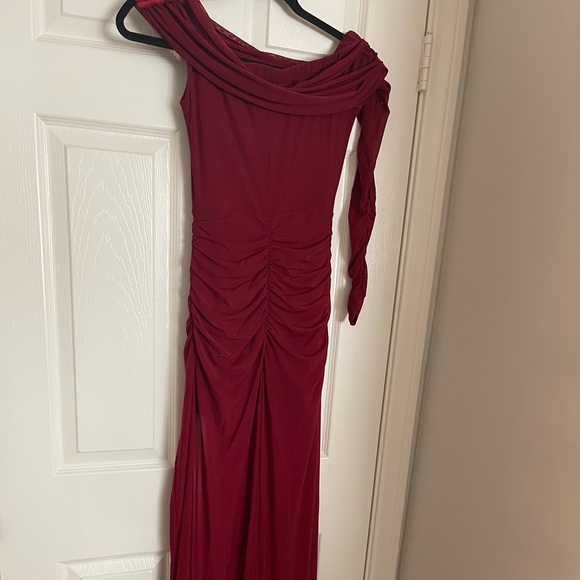 MAJORELLE Red Gown - Picture 4 of 7